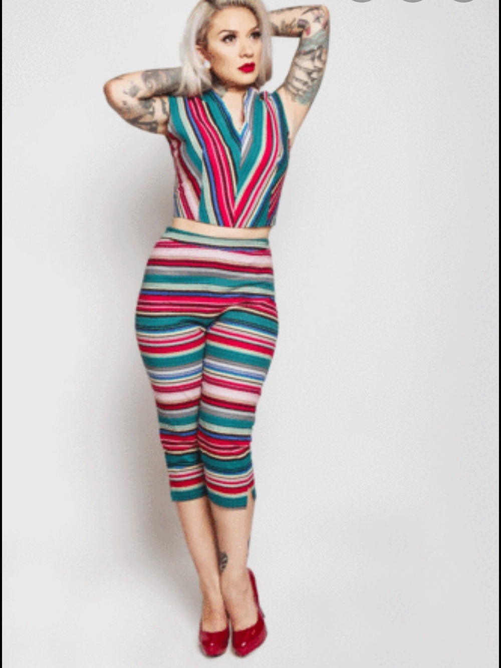 Bettie Page Set Colourful Striped V-Neck top and capri pants